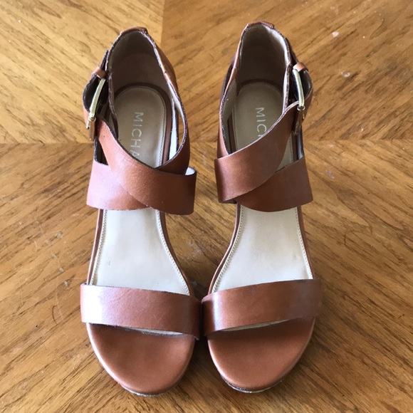 Michael kors heels - Picture 2 of 2